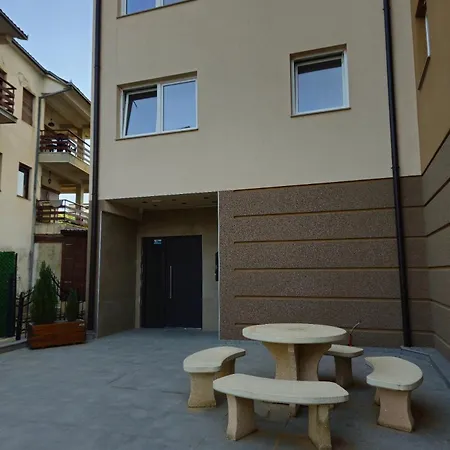 Pearl Apartment