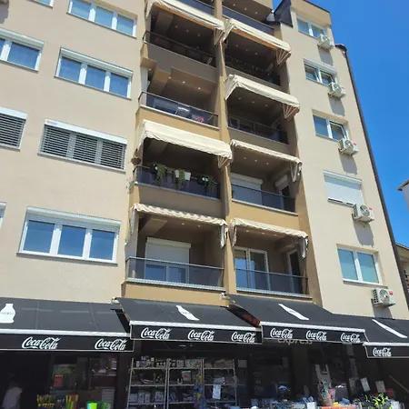 Pearl Apartment